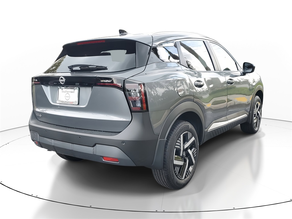 2026 Nissan Kicks SV photo 4