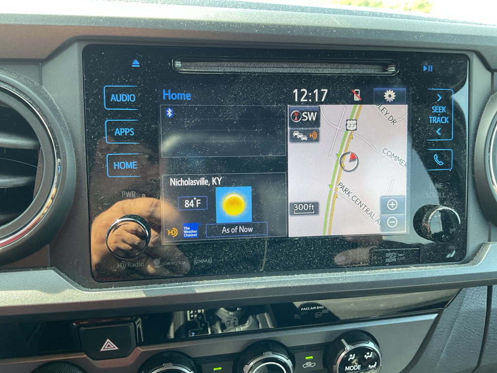 2018 Toyota Tacoma TRD Sport 4x4 Double Cab photo 19