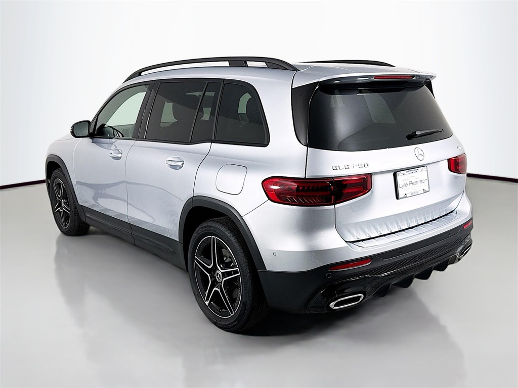 2024 Mercedes Benz GLB 250 4MATIC photo 2