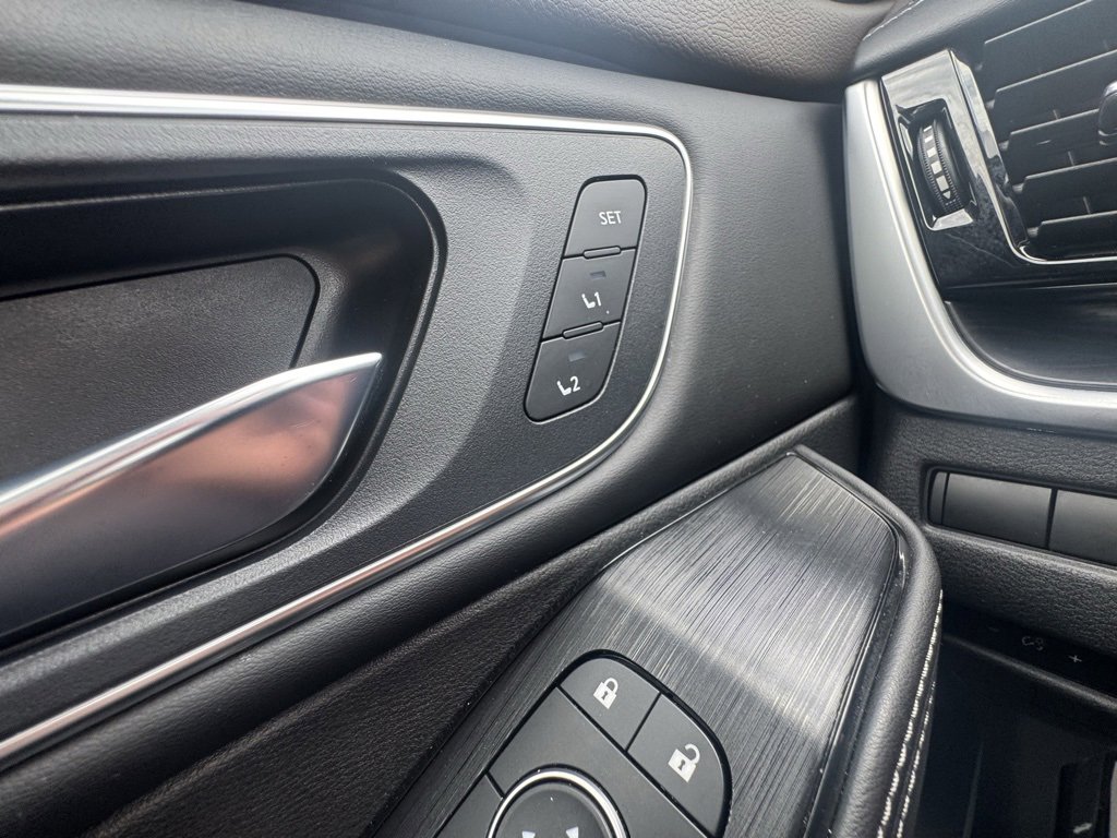 2023 Nissan Rogue Platinum photo 23