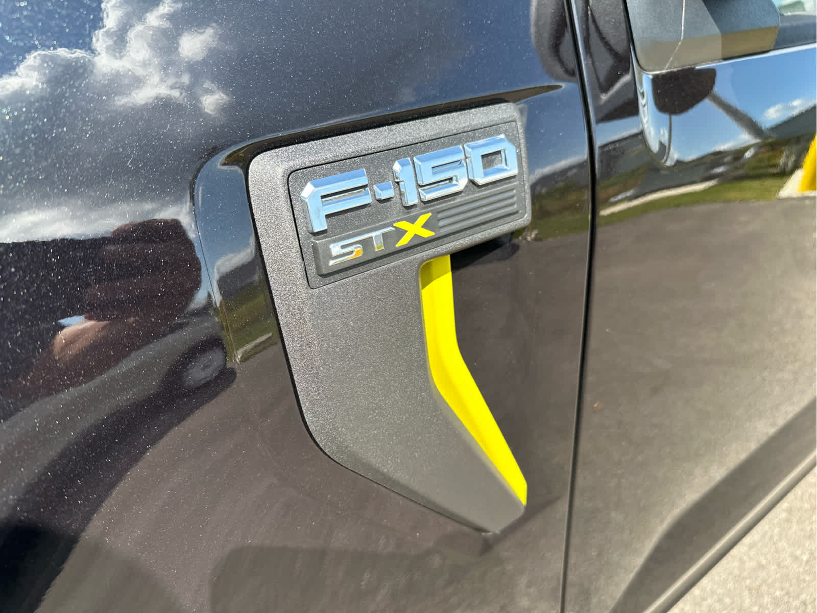 2025 Ford F-150 STX photo 22