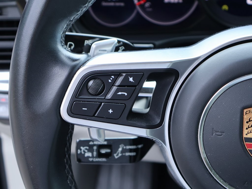 2018 Porsche Panamera Base 4 photo 27