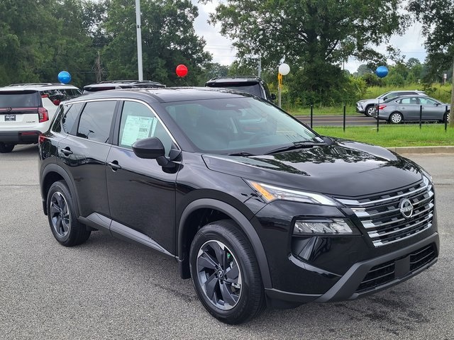 2026 Nissan Rogue SV photo 2