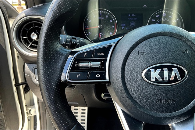 2020 Kia Forte GT-Line photo 10