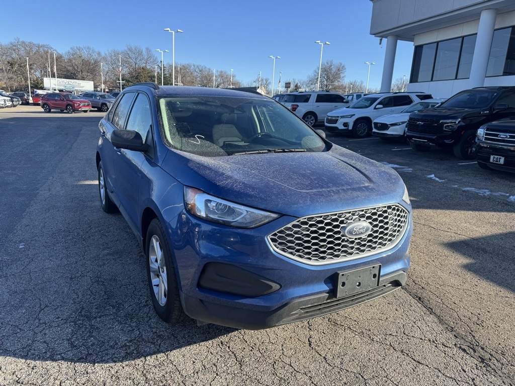 2024 Ford Edge SE's photo
