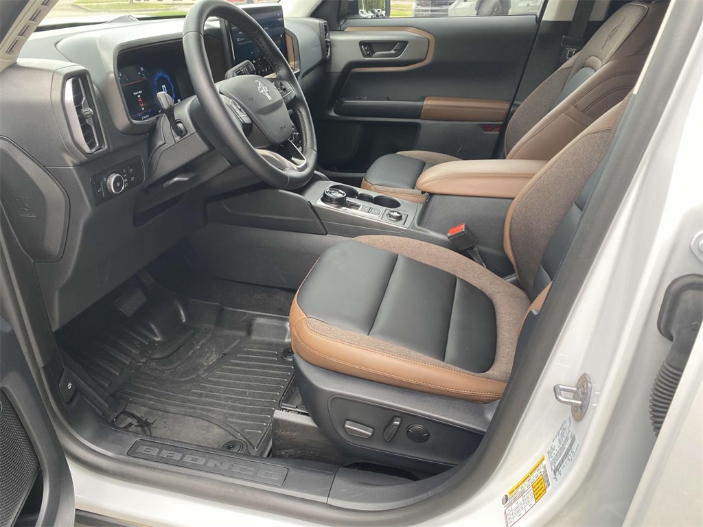 2025 Ford Bronco Sport Outer Banks photo 11