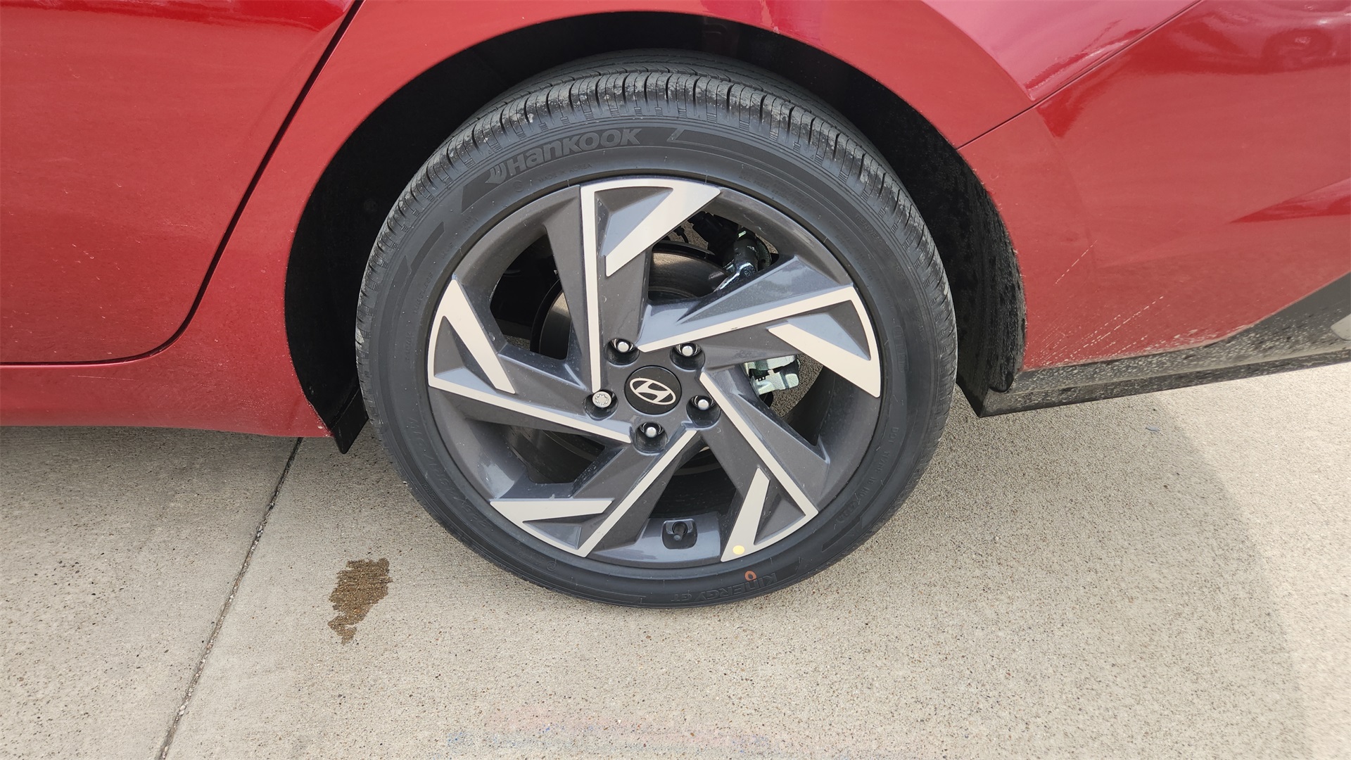 2025 Hyundai Elantra Limited photo 9