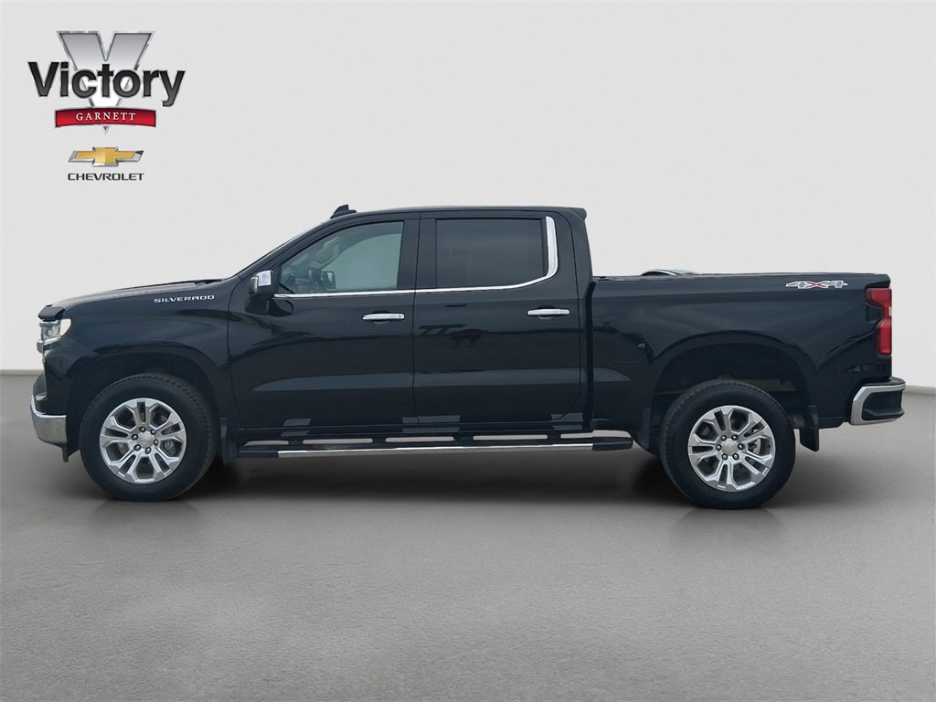 2023 Chevrolet Silverado 1500 LTZ photo 3