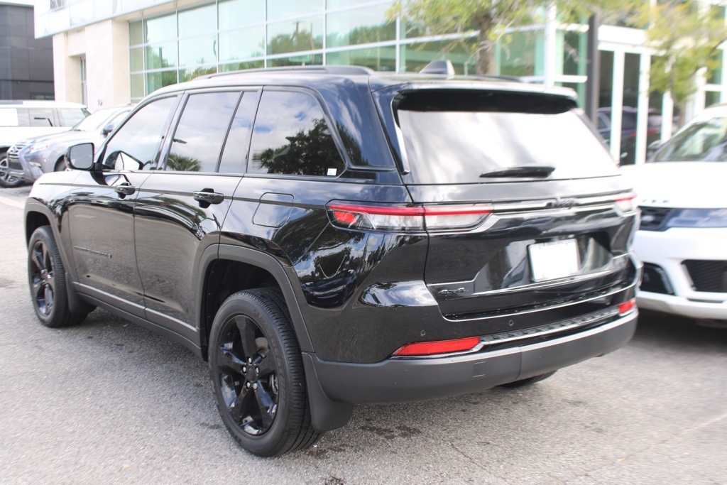 2023 Jeep Grand Cherokee Altitude photo 6