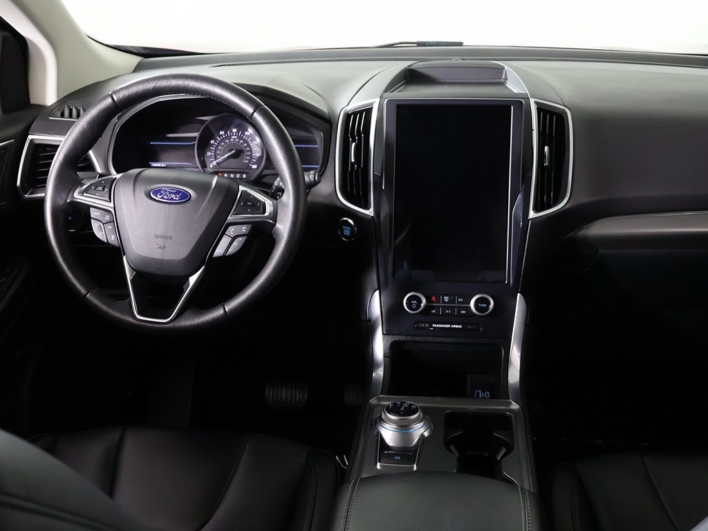 2022 Ford Edge Titanium photo 28