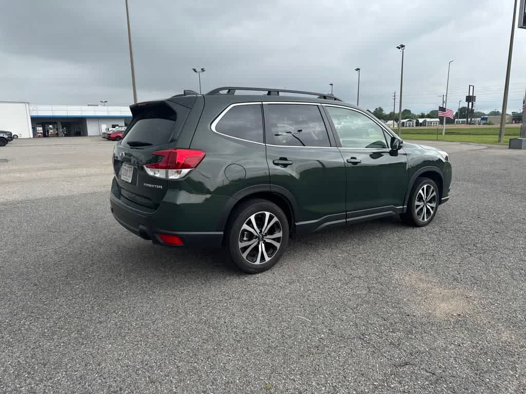 2024 Subaru Forester Limited photo 5