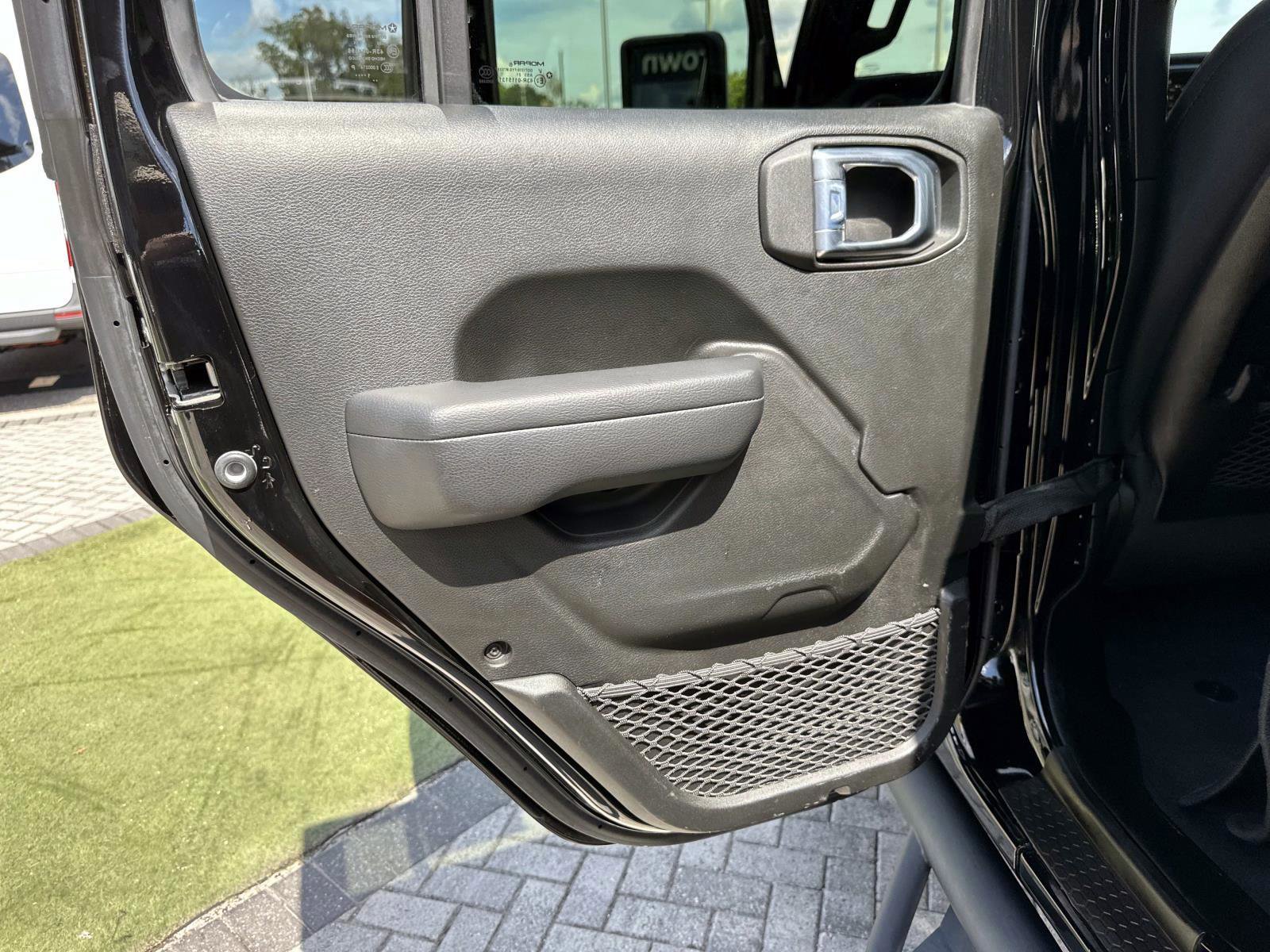 2022 Jeep Gladiator Mojave photo 10