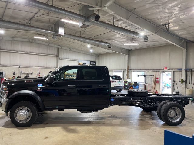 2026 Ram 5500 Tradesman photo 4