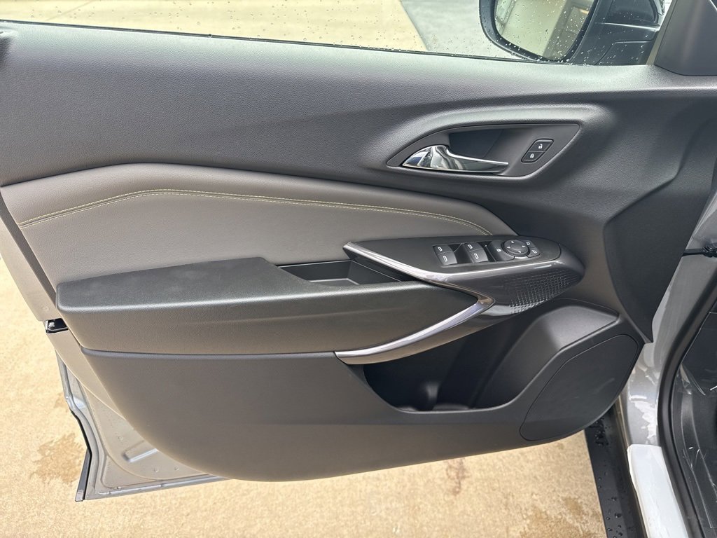 2026 Chevrolet Trax ACTIV photo 10