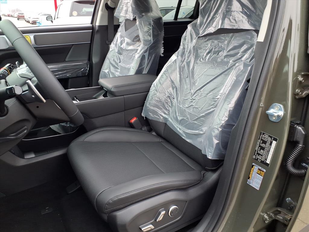 2026 Hyundai Santa Fe SEL photo 3