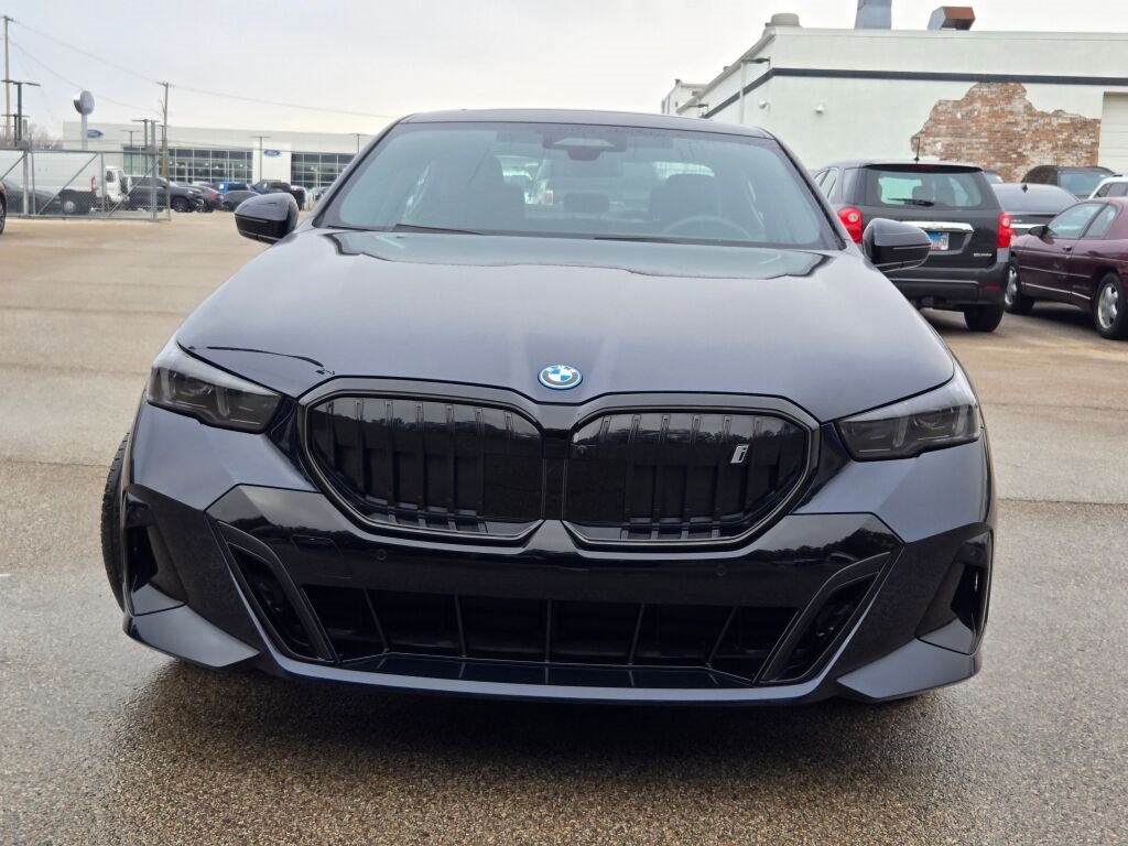 Used 2026 BMW i5 40 with VIN WBY33HG0XTCW20767 for sale in Elmhurst, IL