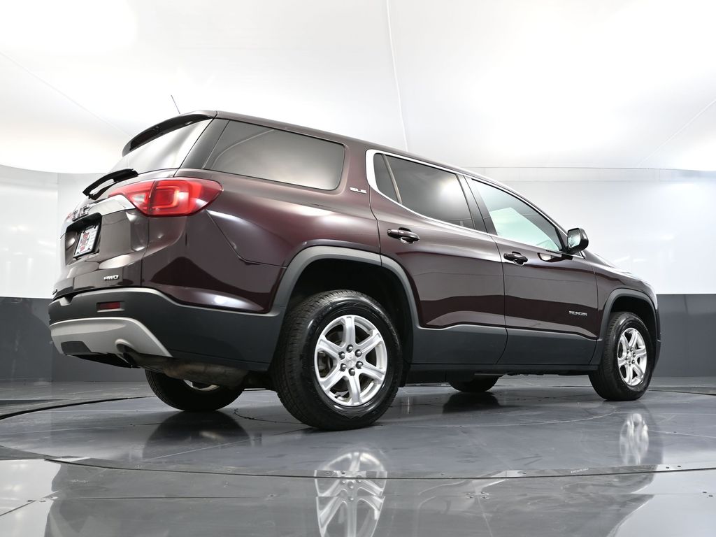 2017 Gmc Acadia SLE photo 44