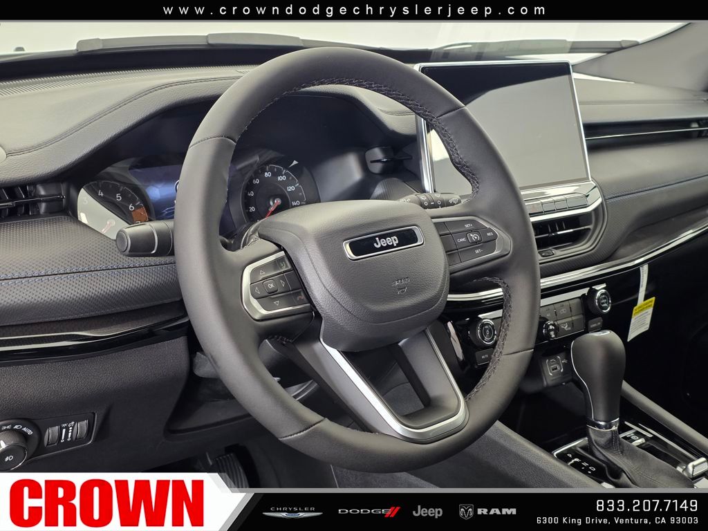 2026 Jeep Compass Latitude Altitude photo 17