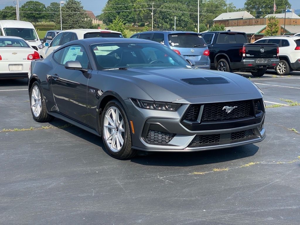 2025 Ford Mustang GT Premium photo 2