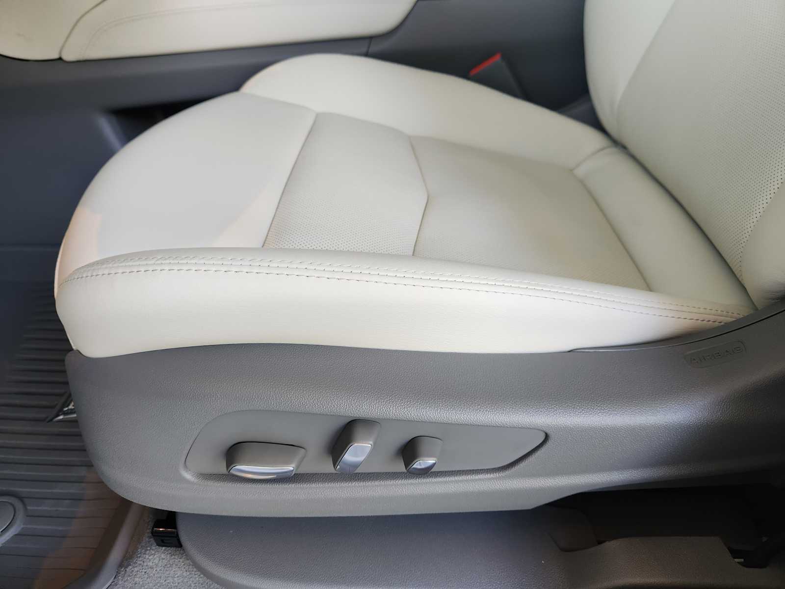 2025 Cadillac XT5 Premium Luxury photo 18