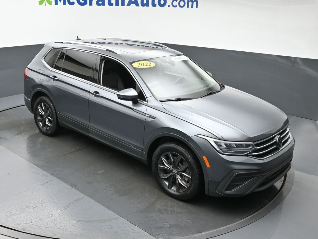 2022 Volkswagen Tiguan SE photo 2