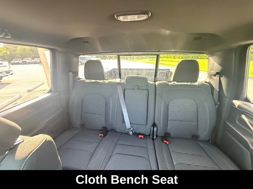 2025 Ram 1500 Tradesman photo 18