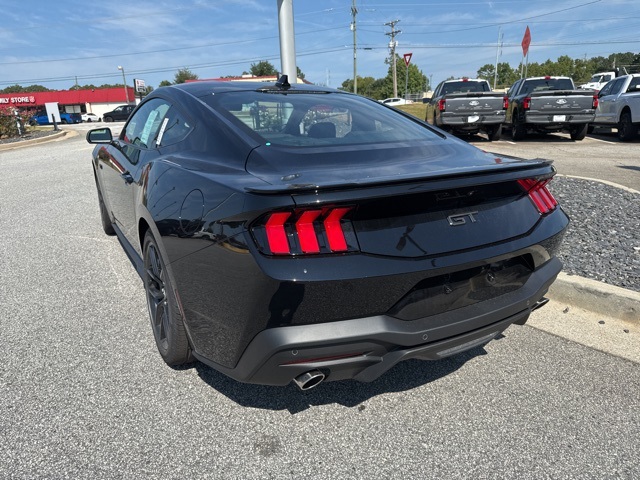 2025 Ford Mustang GT photo 8