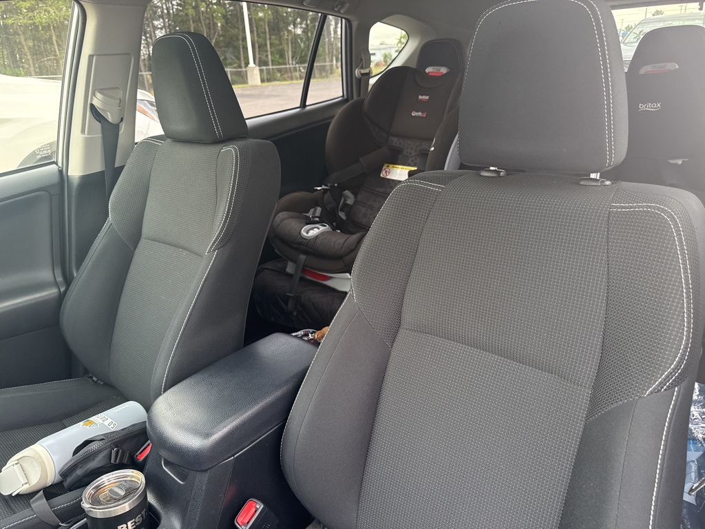 2018 Toyota RAV4 XLE photo 8