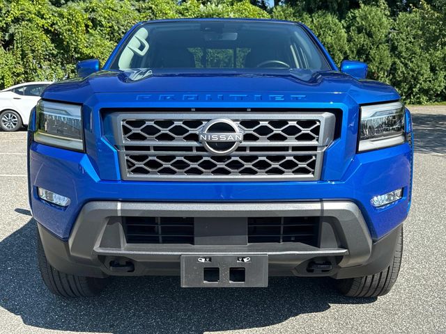 2024 Nissan Frontier SL photo 2