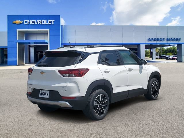 2026 Chevrolet Trailblazer LT photo 4