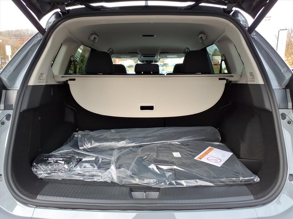 2026 Nissan Rogue SV photo 3