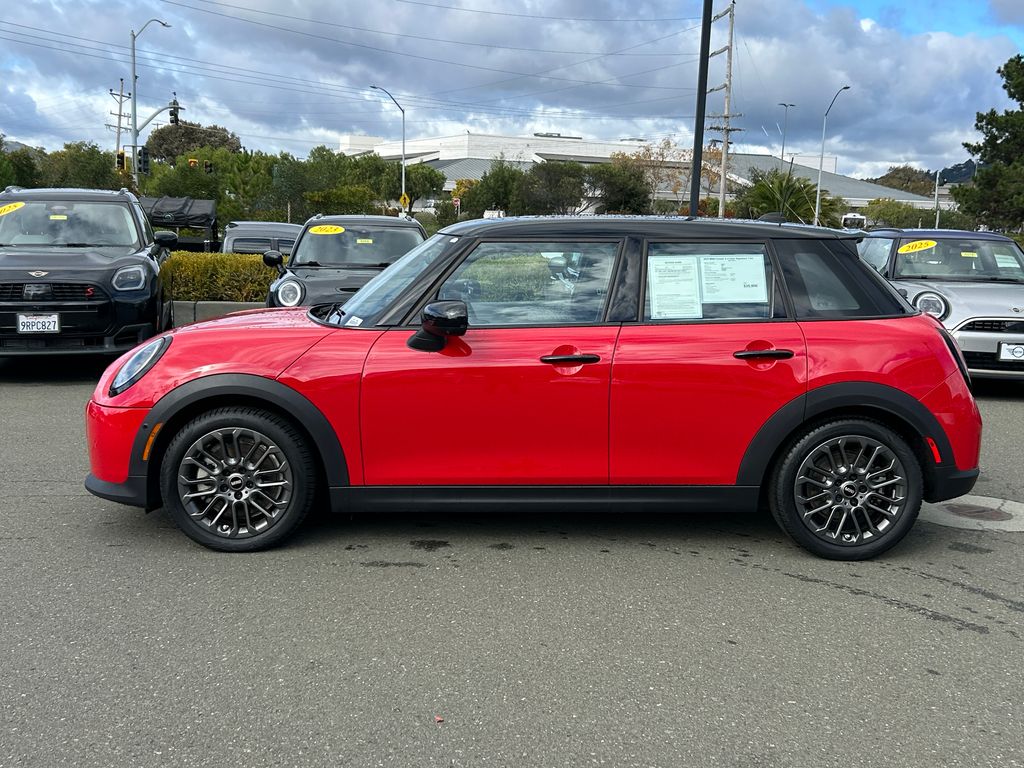 2025 Mini Cooper S Iconic photo 2