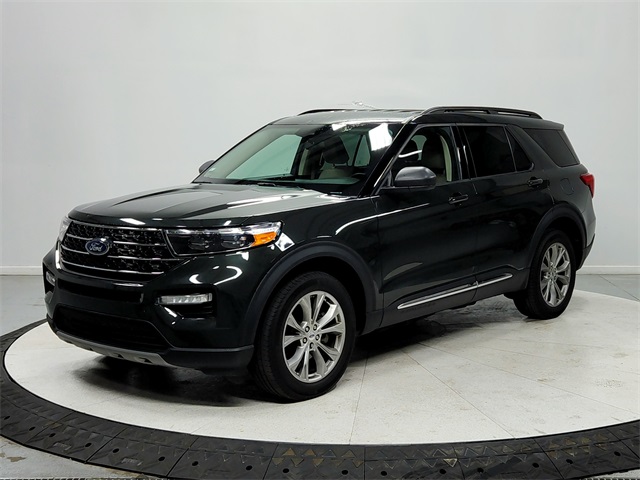 2022 Ford Explorer XLT photo 3