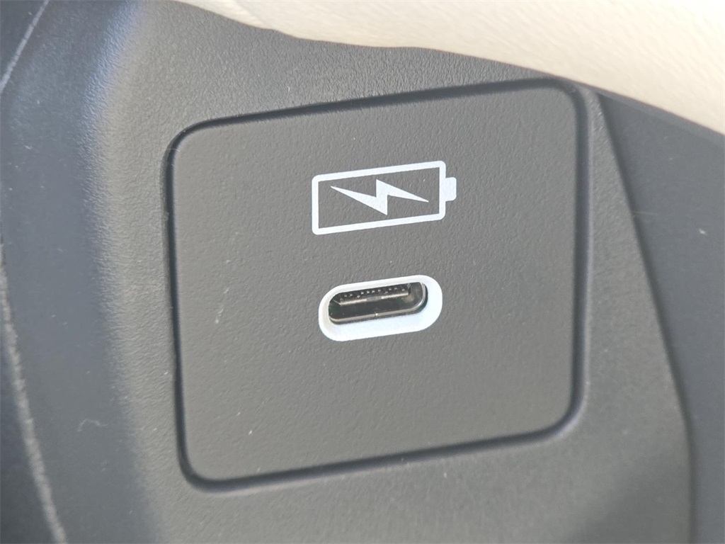 2026 Honda HR-V LX photo 7
