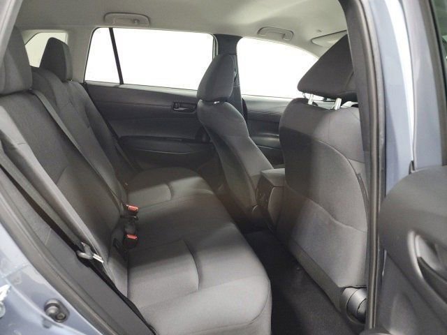 2022 Toyota Corolla Cross LE photo 11