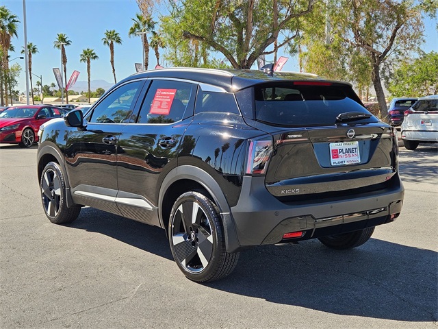 2025 Nissan Kicks SR photo 8