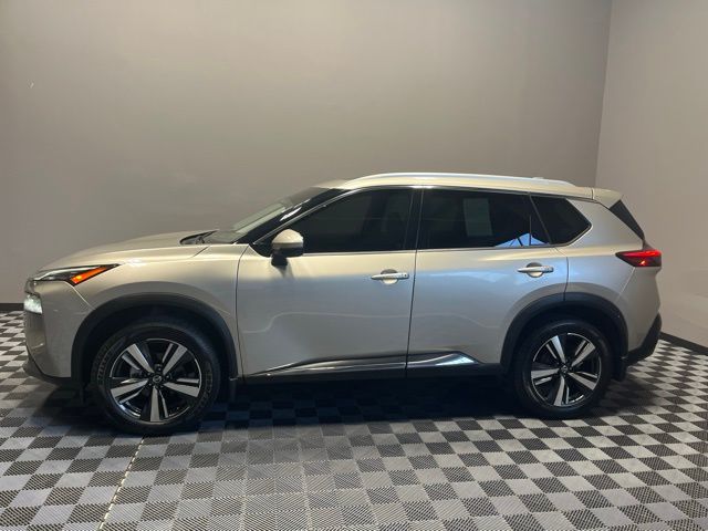 2021 Nissan Rogue SL photo 2
