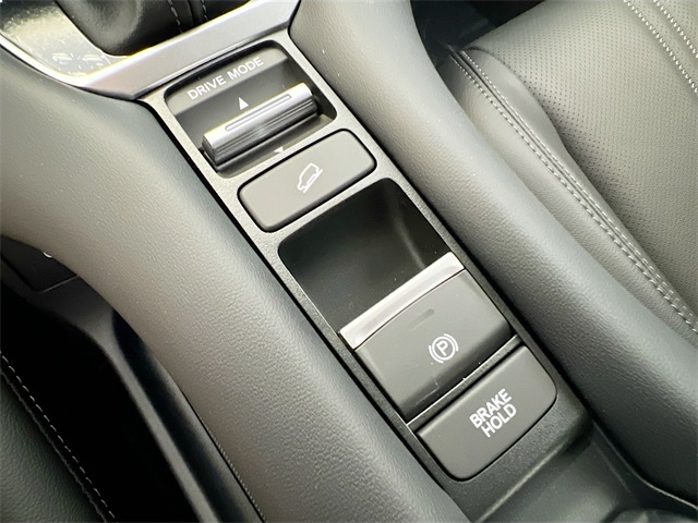 2026 Honda HR-V EX-L photo 26