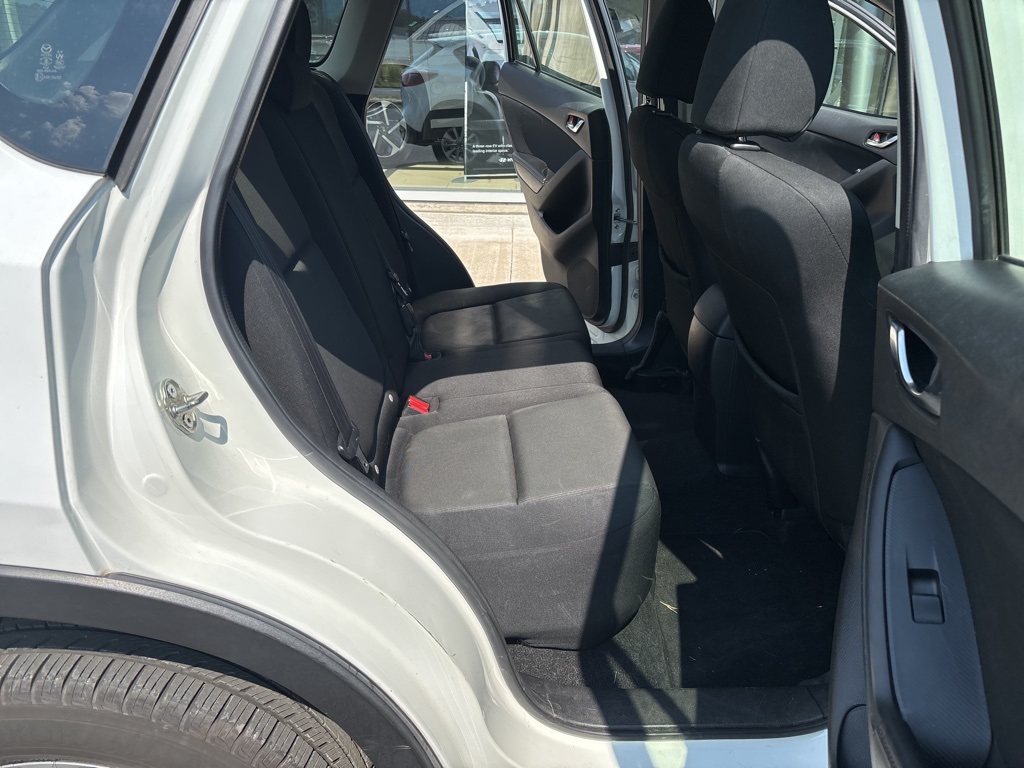 2016 Mazda CX-5 Sport photo 11