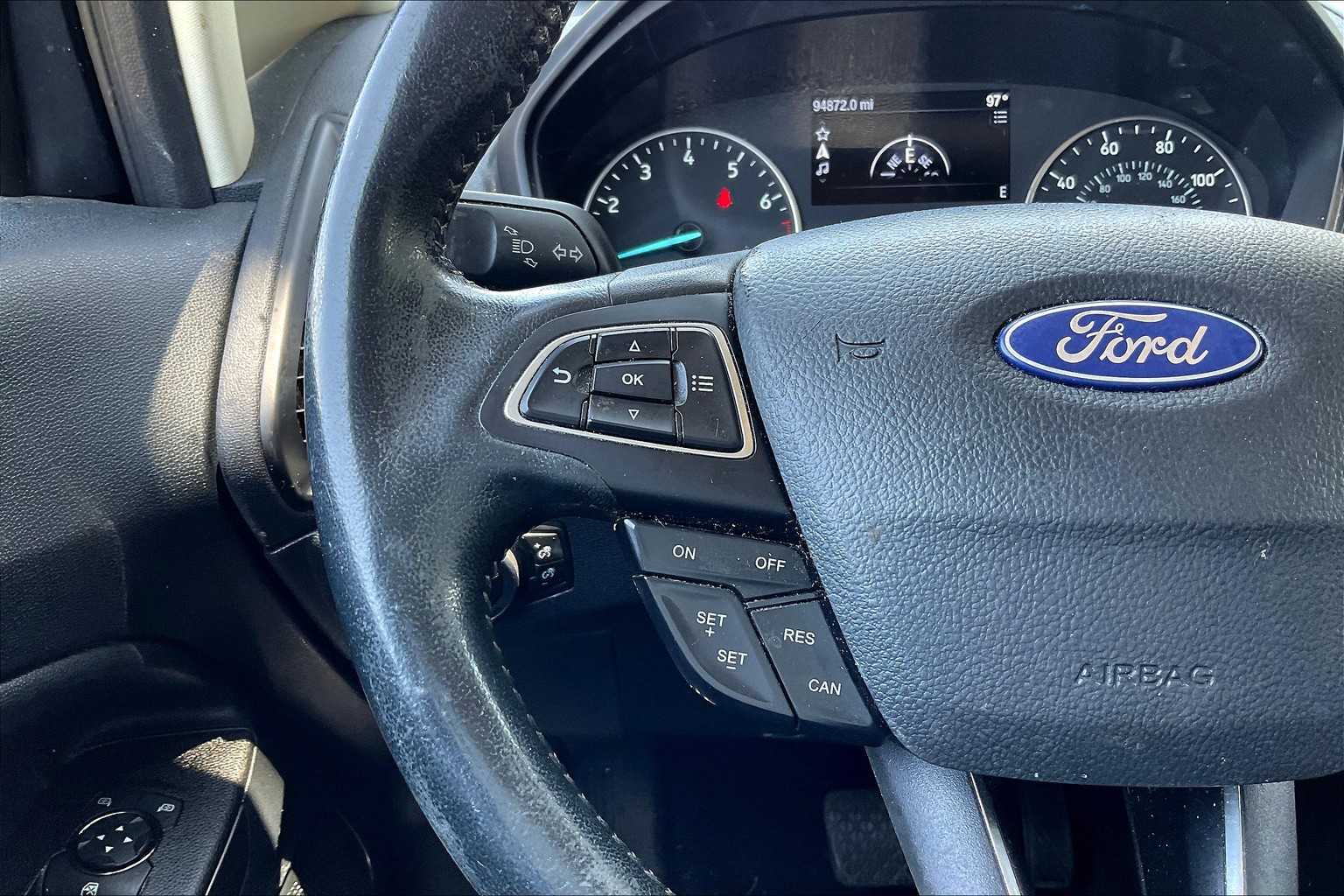2020 Ford EcoSport SES photo 18