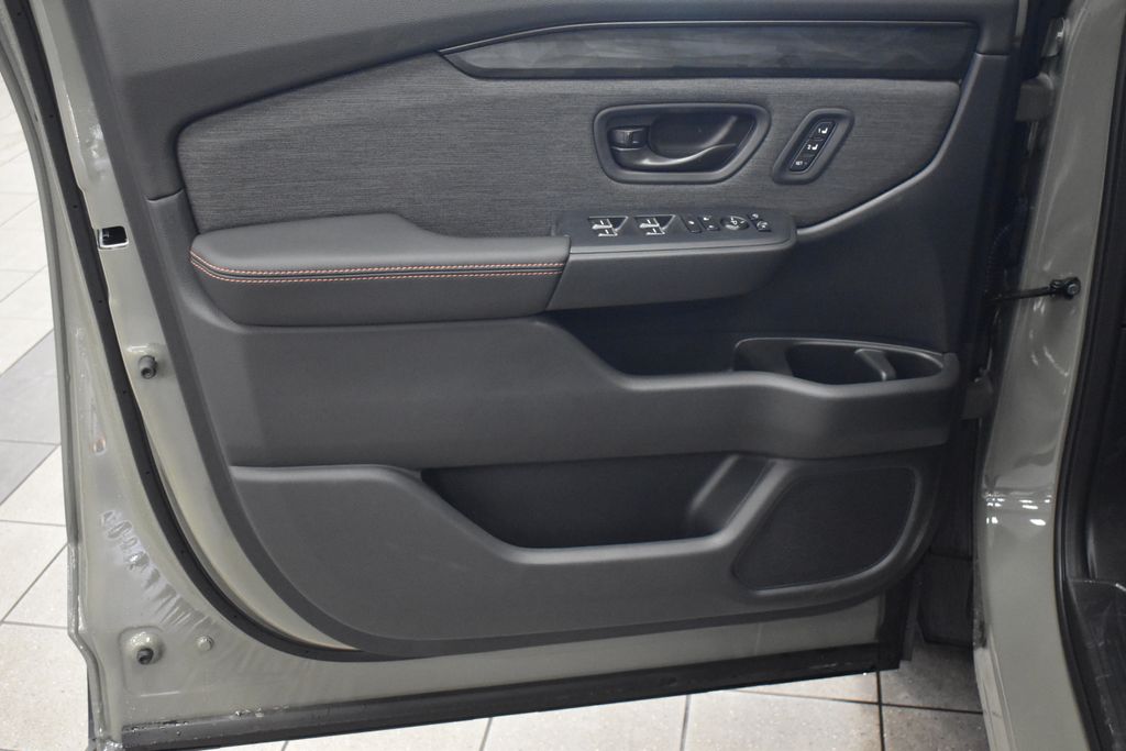2026 Honda Passport TrailSport photo 6