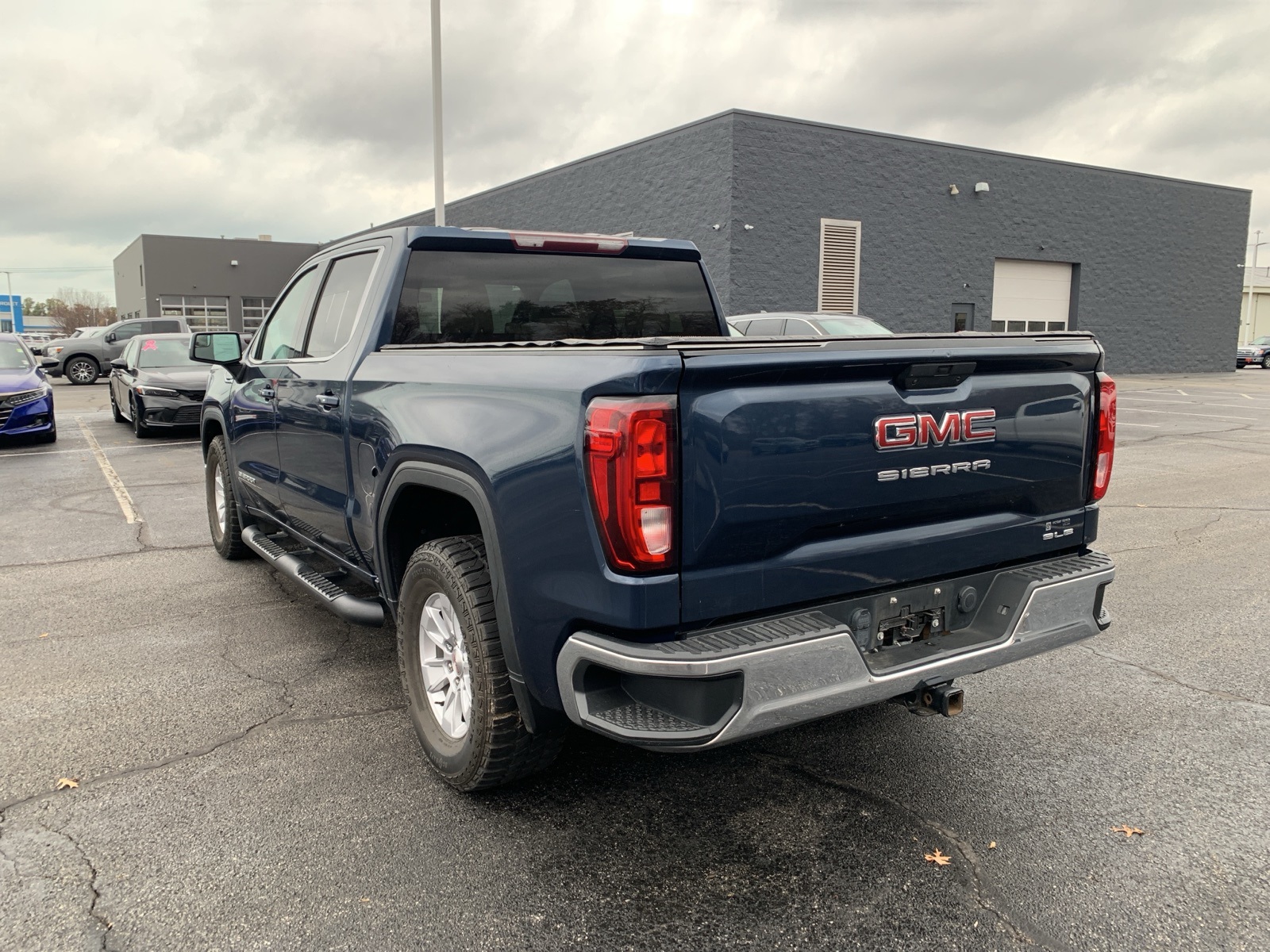 2020 Gmc Sierra 1500 SLE photo 3