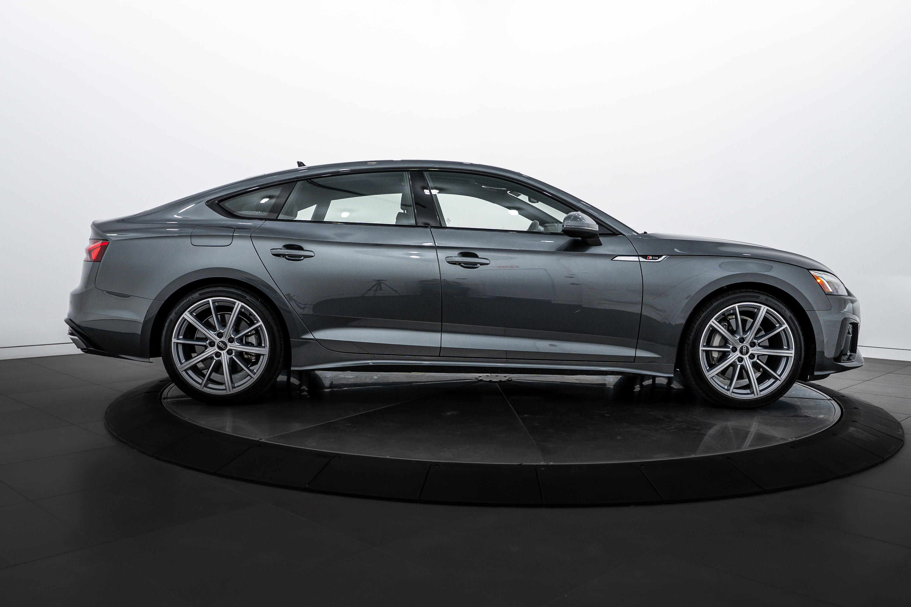 2025 Audi A5 S line Quattro Premium photo 3
