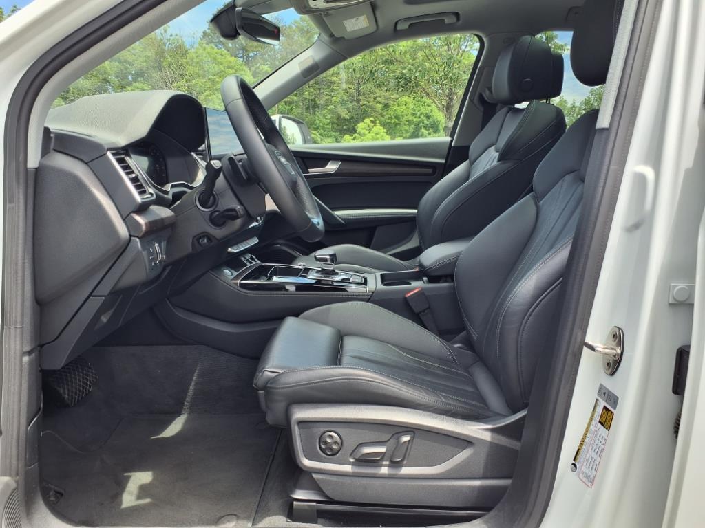 2024 Audi Q5 S line Premium Plus photo 3