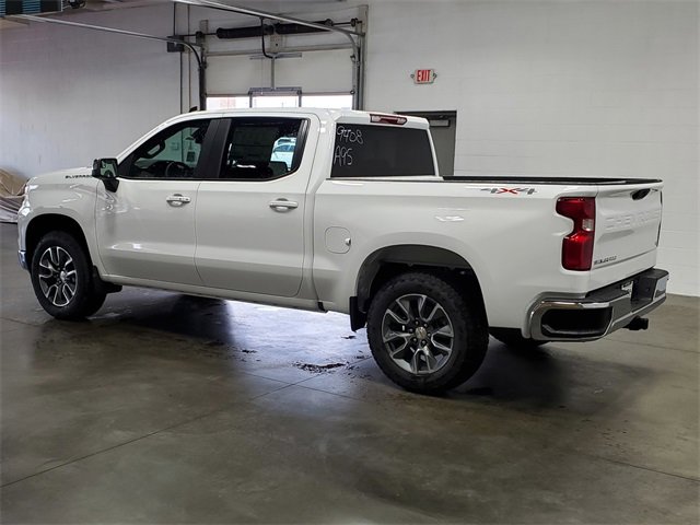 2025 Chevrolet Silverado 1500 LT photo 6