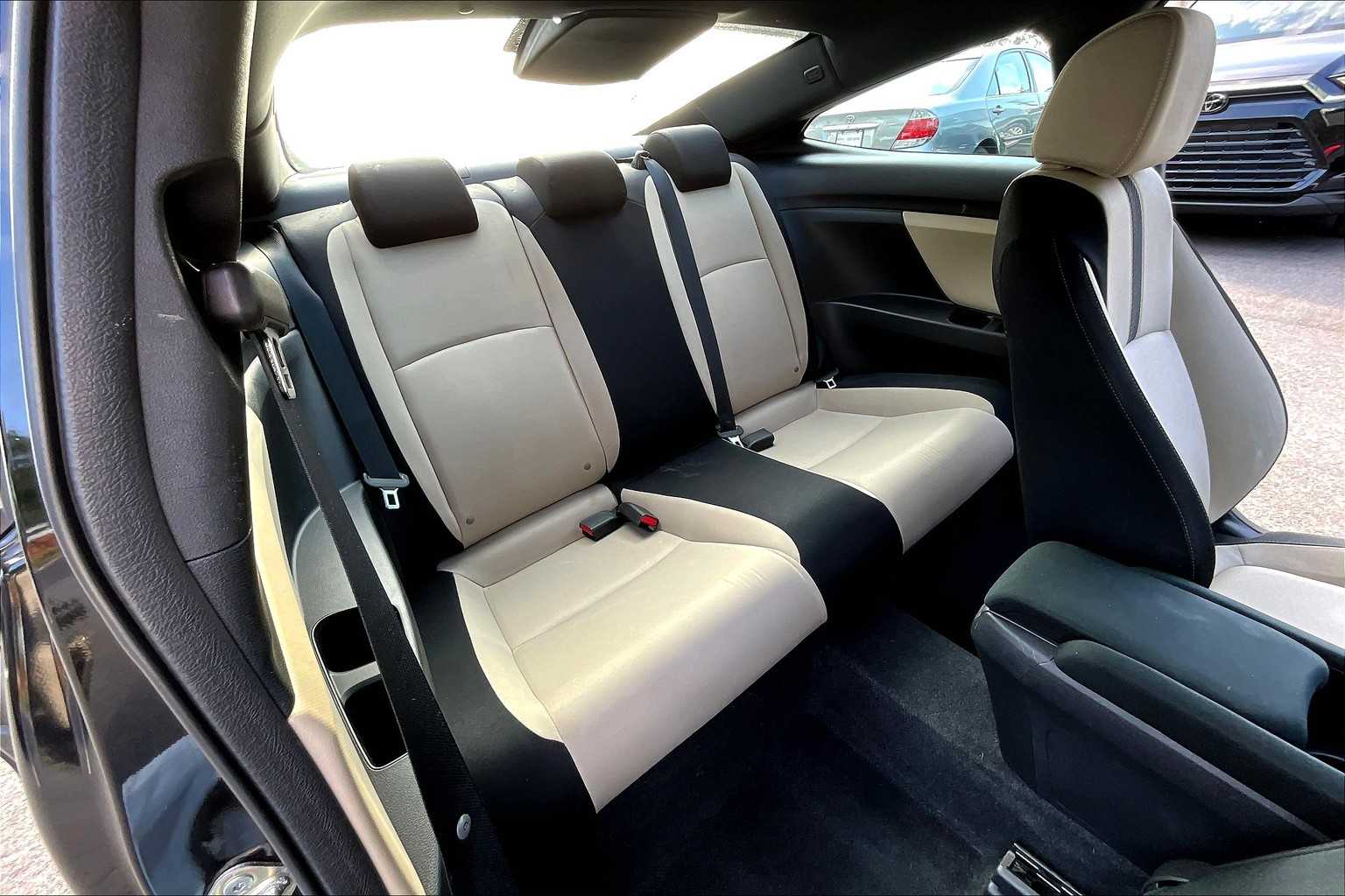 2016 Honda Civic LX photo 14