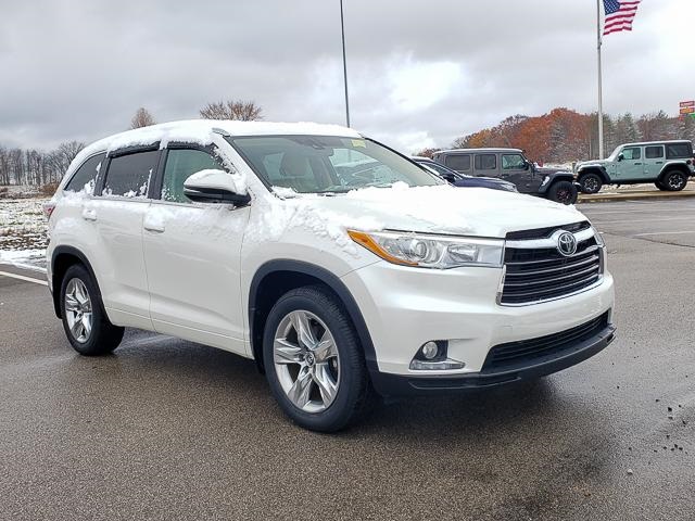 2016 Toyota Highlander Limited photo 3