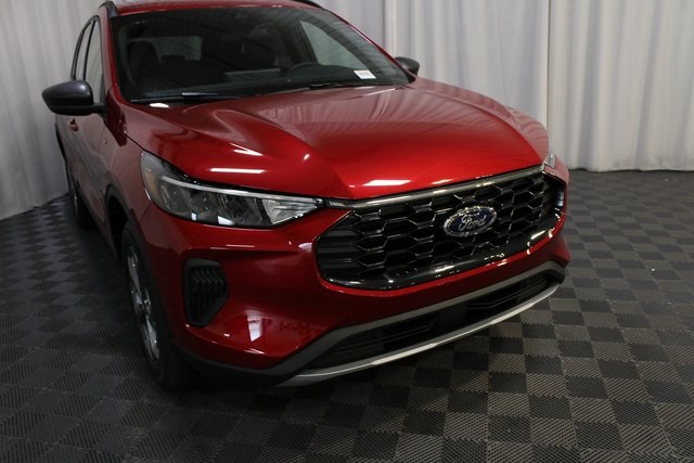 2026 Ford Escape ST-Line photo 11