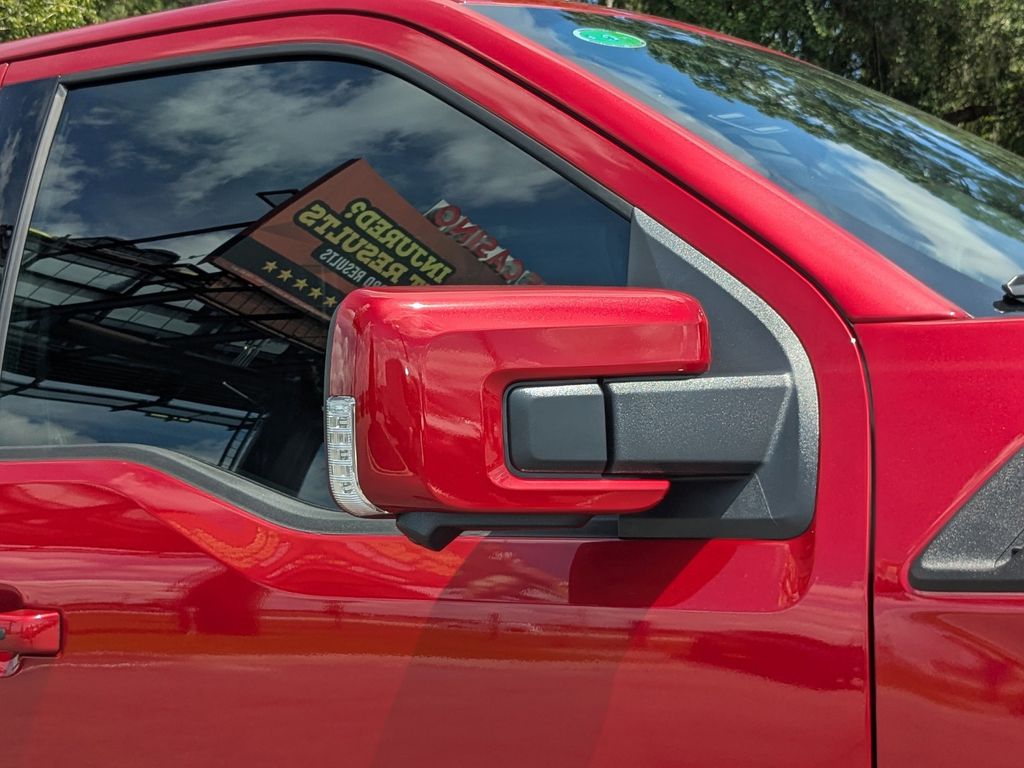 2025 Ford F-150 Raptor photo 12
