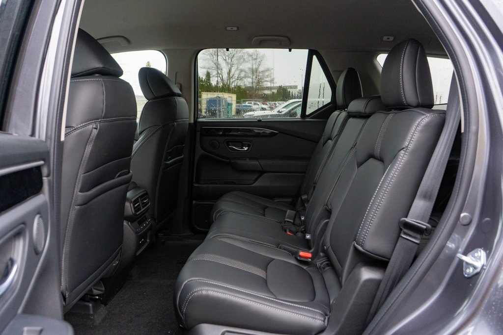 2025 Honda Pilot EX-L photo 12
